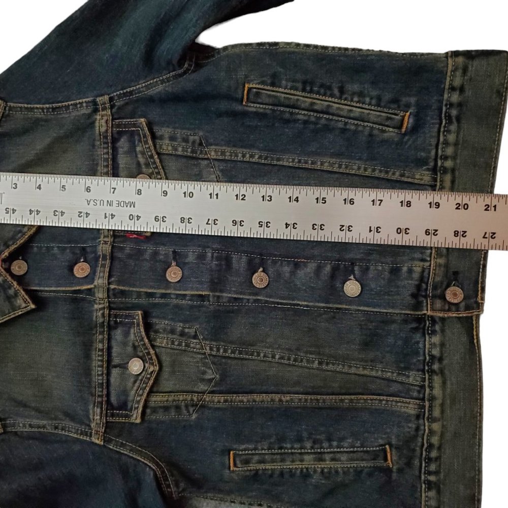 Levi's Strauss & Co Denim Women's Sm Jean Button Distressed Trucker Jacket A10 - Picture 10 of 10